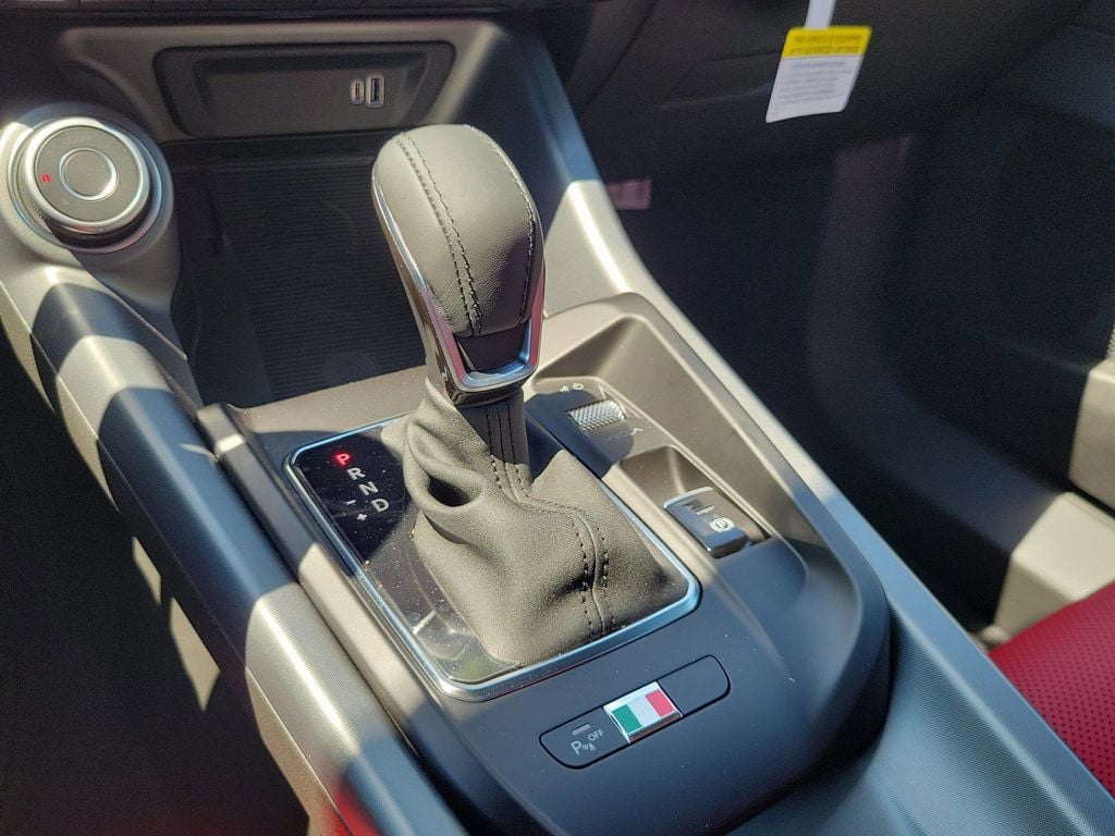 2026 Alfa Romeo Tonale — photo 2