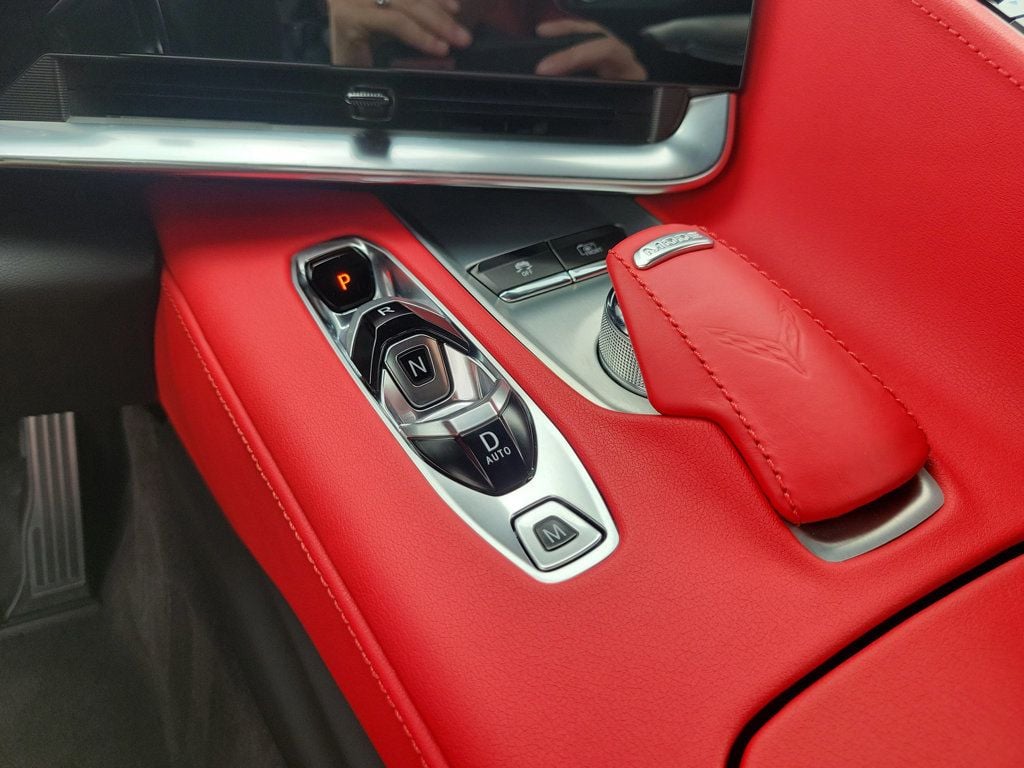 2023 Chevrolet Corvette 2dr Stingray Convertible w/2LT — photo 3