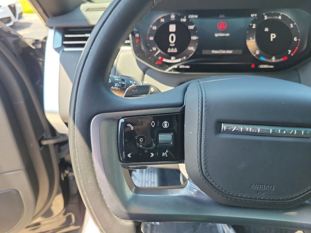 2025 Land Rover Range Rover P400 SE SWB — photo 3