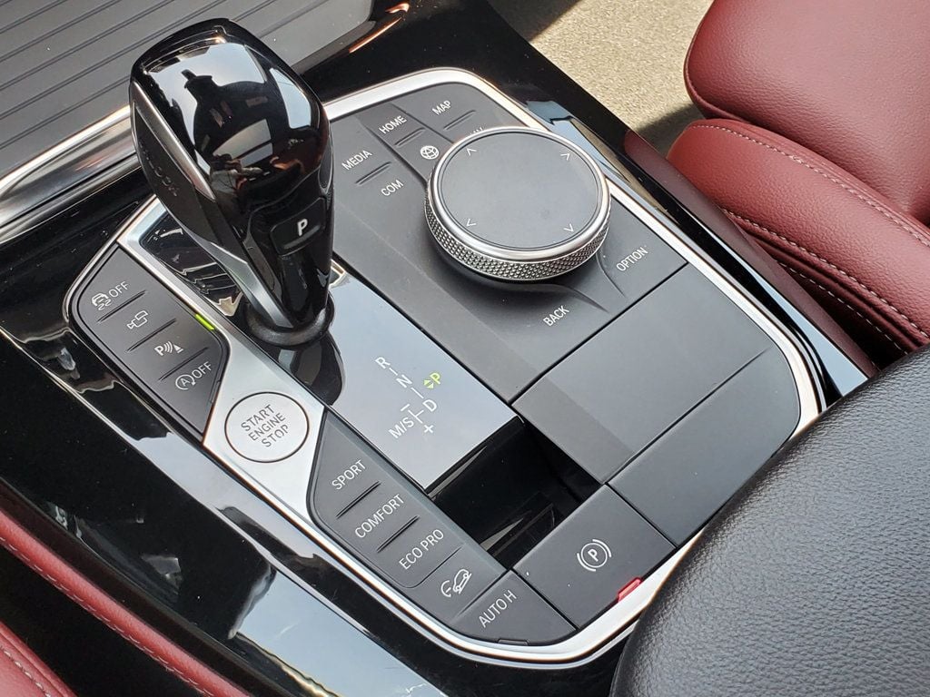 2023 BMW X4 xDrive30i Sports Activity — photo 3