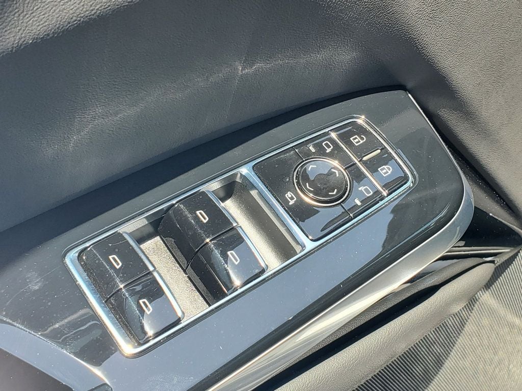 2025 Cadillac Escalade 4WD 4dr Sport — photo 2