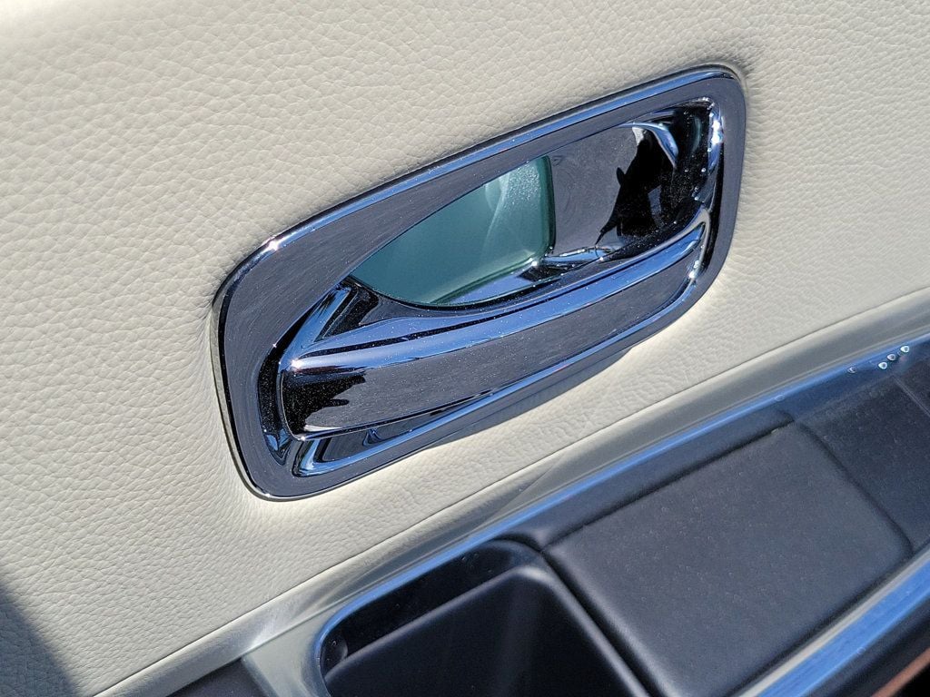 2015 Rolls-Royce Ghost — photo 2