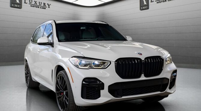 2023 BMW X5 in Alpine White