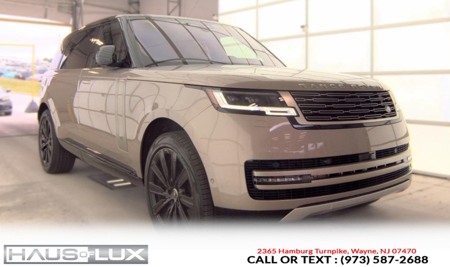 Land Rover Range Rover P400 SE LWB 7 Seat Gold
