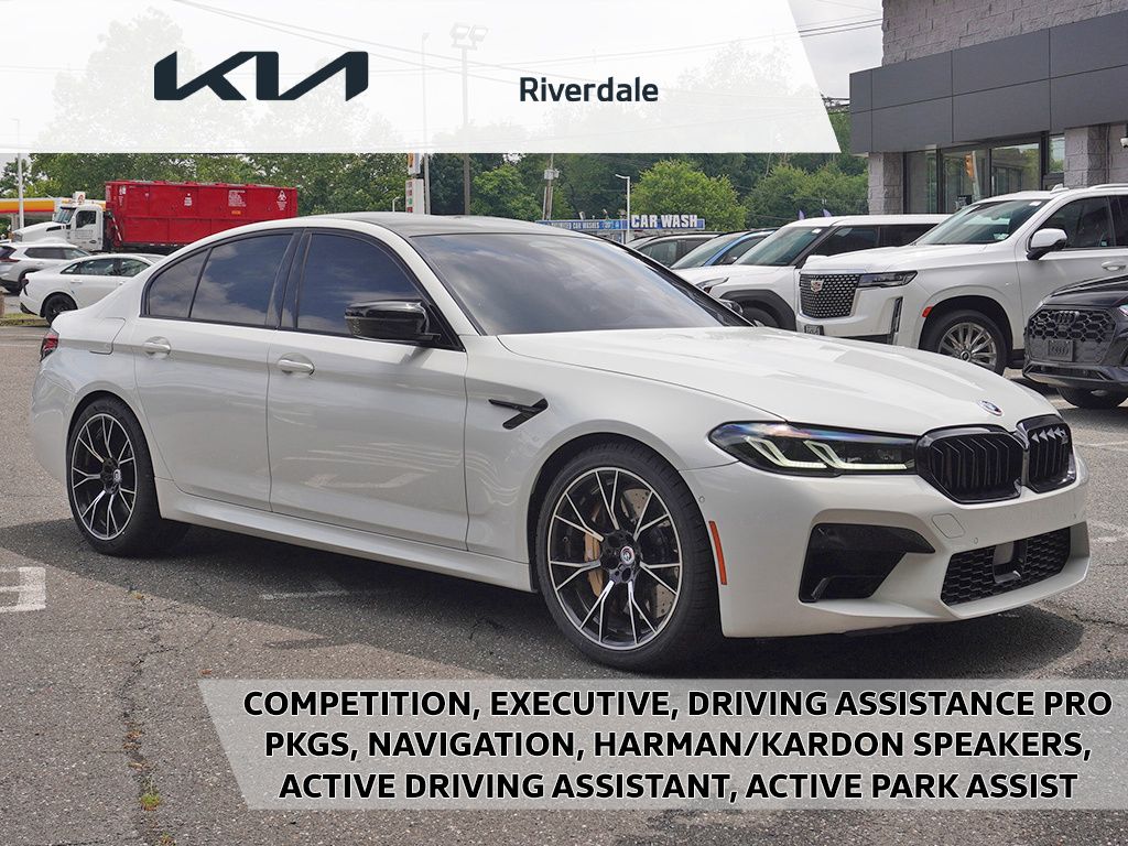 2022 BMW M5 in Alpine White