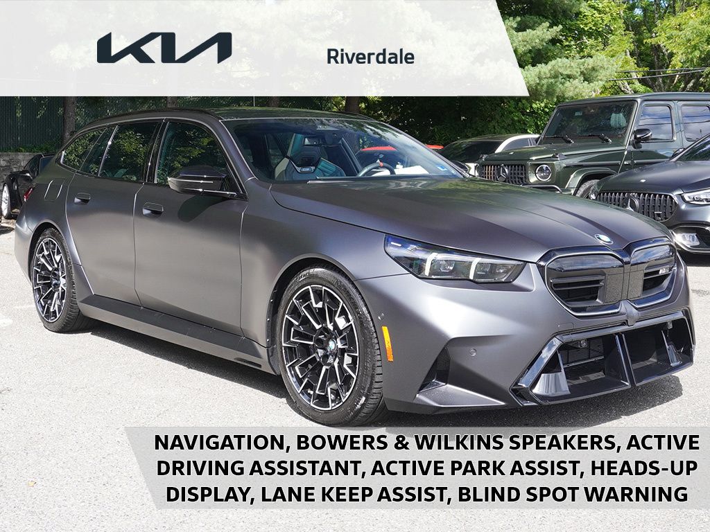 2025 BMW M5 in Grey