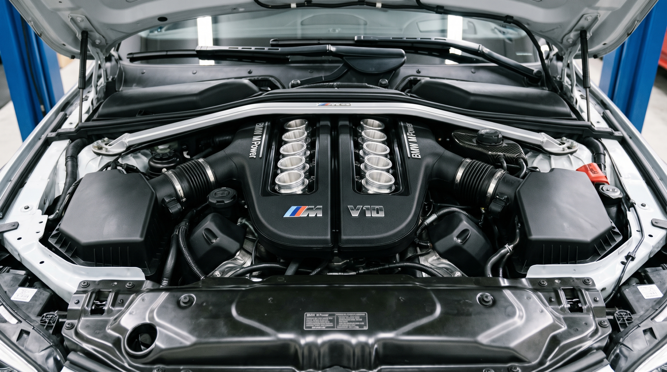 High-revving naturally aspirated engines defined the BMW M Series