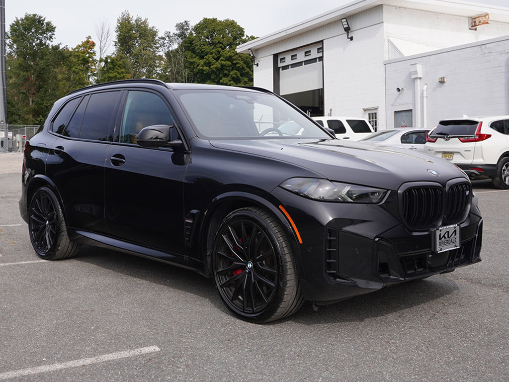 2026 BMW X5 M60i — photo 2