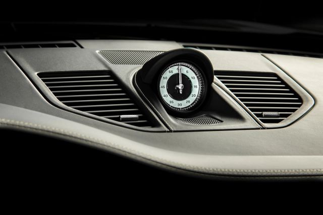 2026 Porsche 911 Carrera GTS Cabriolet 2D — photo 3