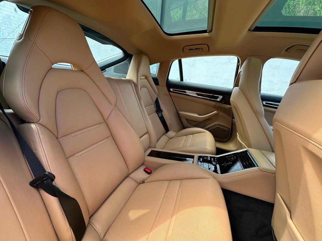2018 Porsche Panamera 4S — photo 2