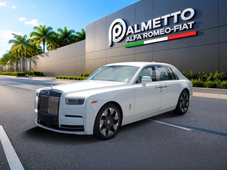 2027 Rolls-Royce Phantom Sedan