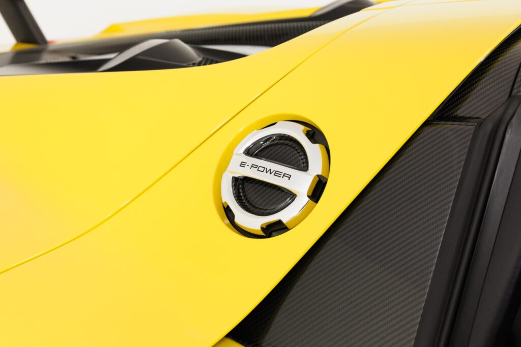 2015 Porsche 918 Spyder — photo 3