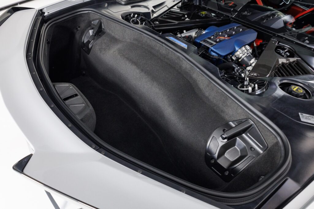 2027 Chevrolet Corvette 3LZ — photo 3
