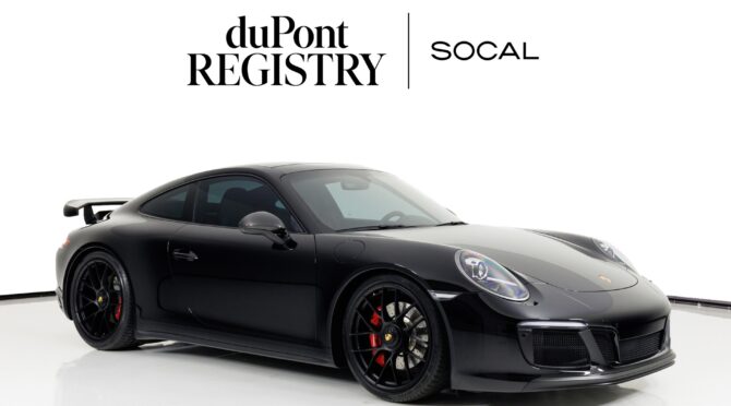 2017-Porsche-911-Carrera GTS