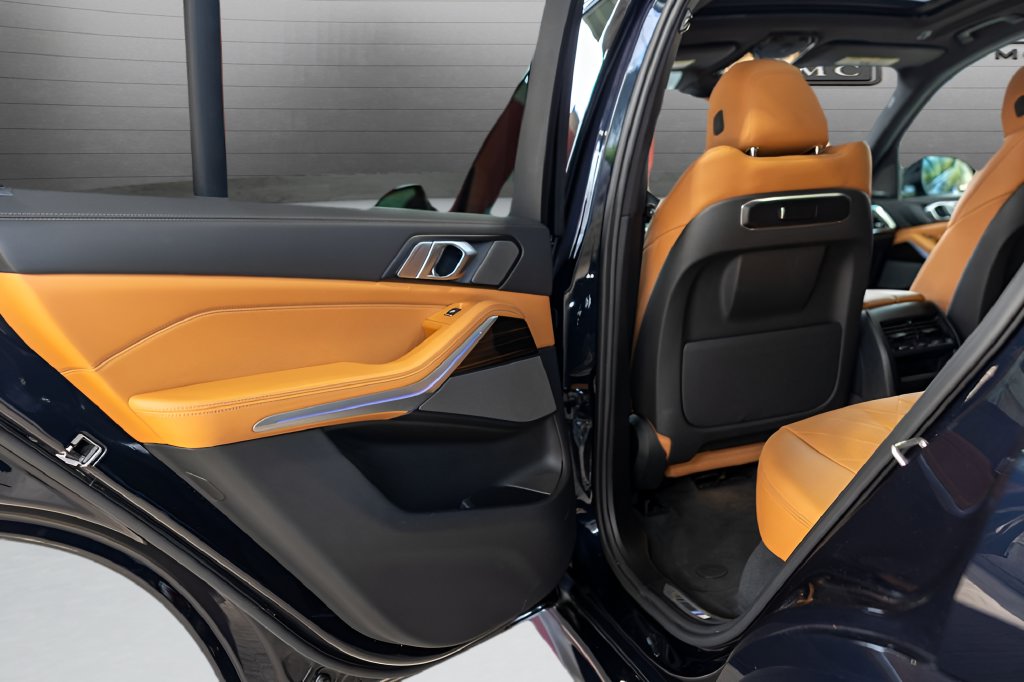 2024 BMW X5 xDrive40i — photo 2