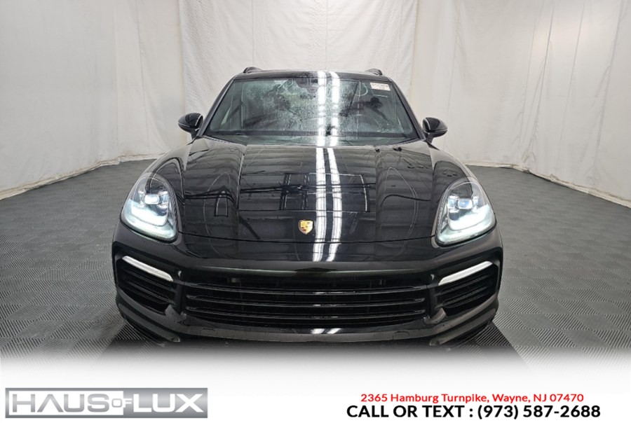 2023 Porsche Cayenne AWD — photo 2