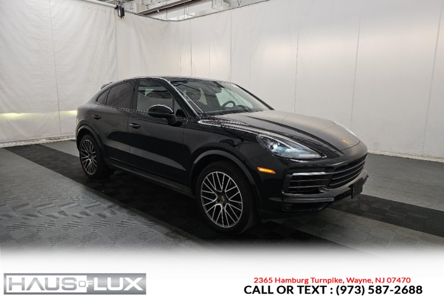 2023 Porsche Cayenne Platinum Edition Coupe AWD — photo 1