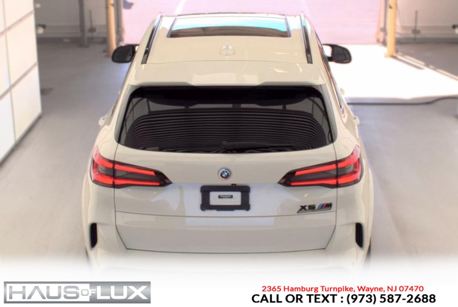 2021 BMW X5 M Sports Activity Vehicle — photo 2