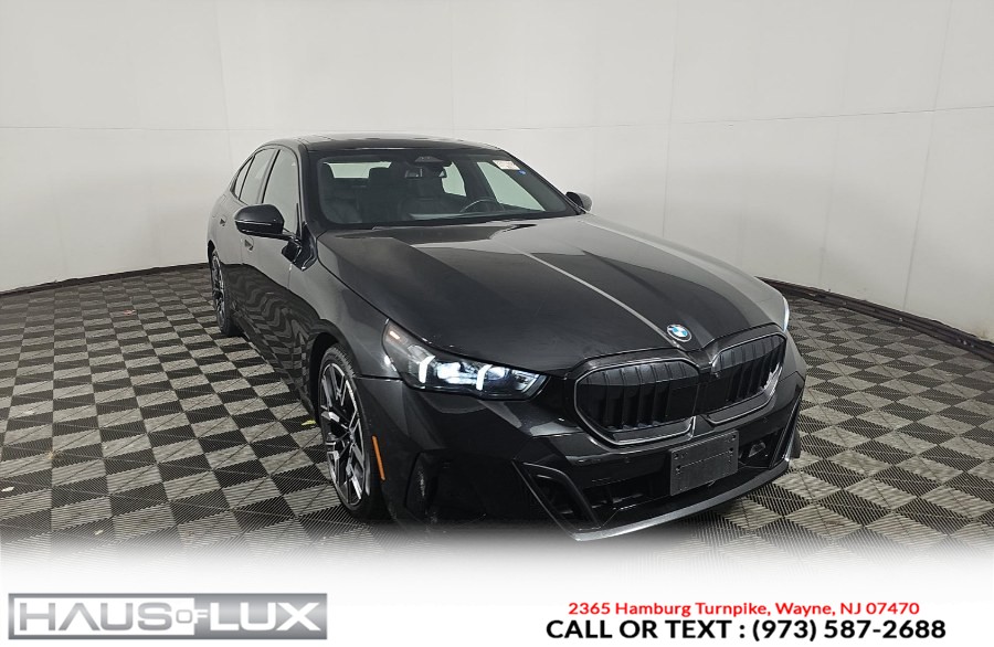 2026 BMW 5 Series 530i xDrive Sedan — photo 1