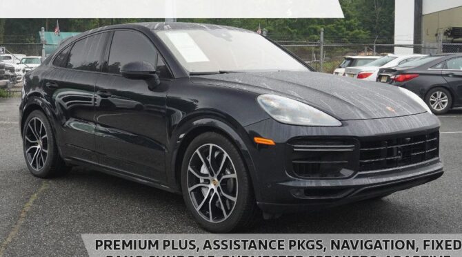 2022 Porsche Cayenne Coupe in Moonlight Blue Metallic