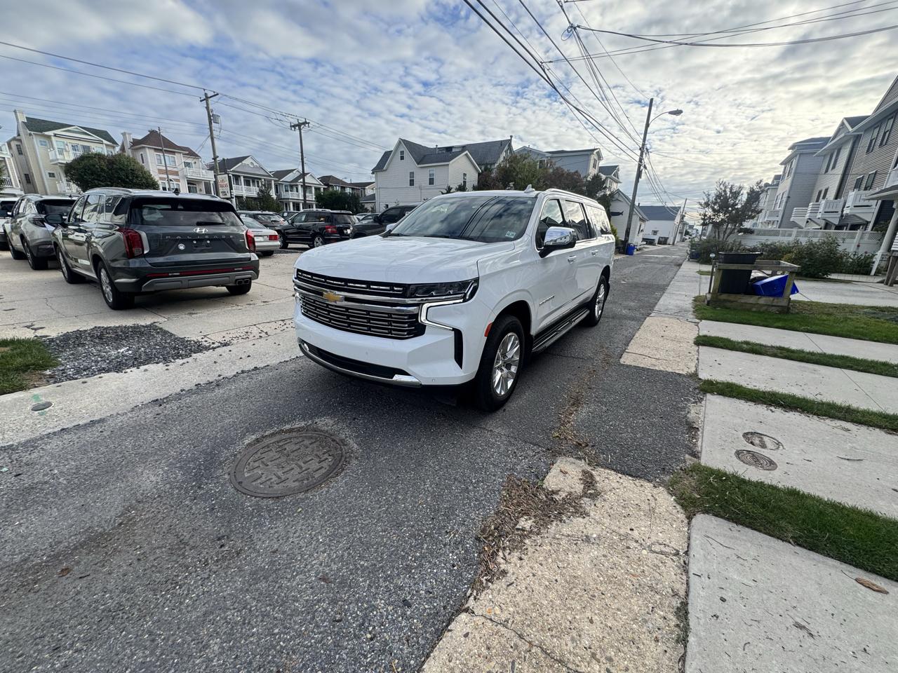 2024 Chevrolet Suburban 4WD 4dr Premier — photo 1