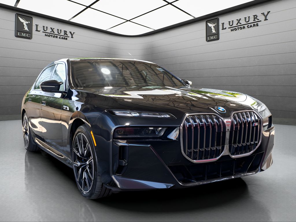 2024 BMW i7 in Black Sapphire Metallic