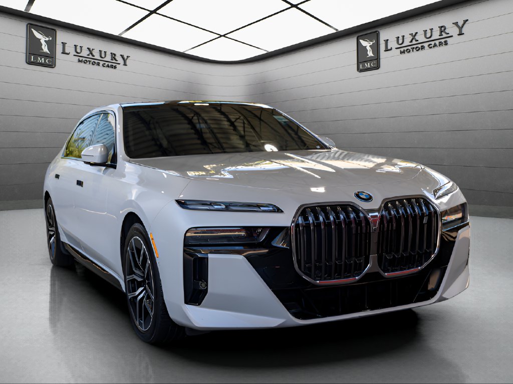 2024 BMW i7 xDrive60 — photo 1