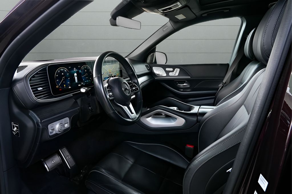 2023 Mercedes-Benz GLS Maybach GLS 600 — photo 2