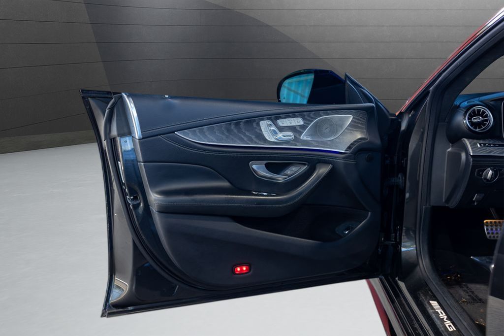 2019 Mercedes-Benz AMG® GT 63 Base — photo 3