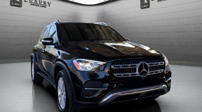 2024 Mercedes-Benz GLE in Black
