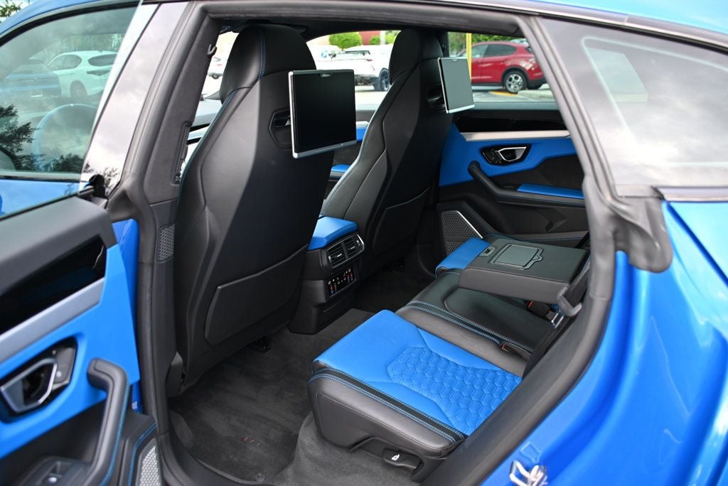 2019 Lamborghini Urus AWD — photo 3