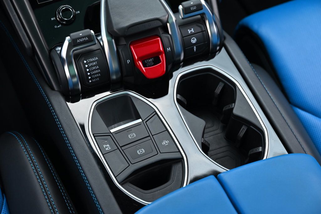 2021 Lamborghini Urus Graphite Capsule AWD — photo 3