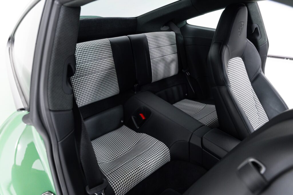 2023 Porsche 911 Sport Classic — photo 2