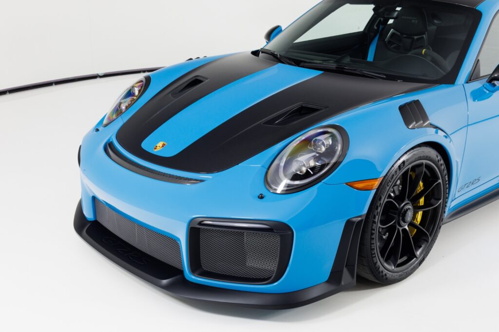 2019 Porsche 911 GT2 RS — photo 3