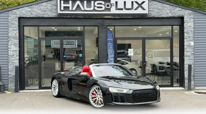 Audi R8 Spyder V10 quattro AWD Black