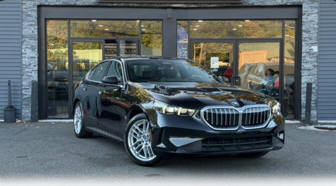 BMW 5 Series 530i xDrive Sedan Black