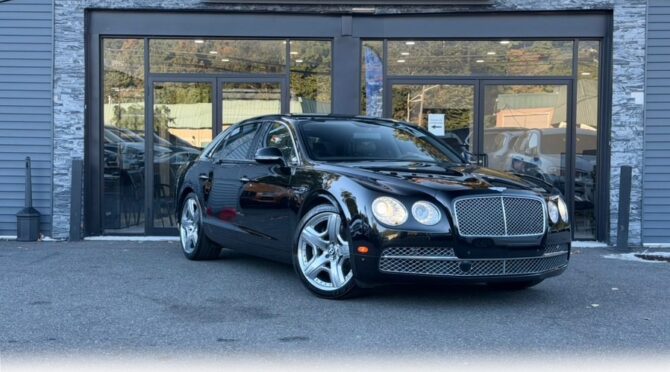 Bentley Flying Spur 4dr Sdn Black
