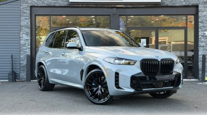 BMW X5 xDrive40i Sports Activity Vehicle Gray