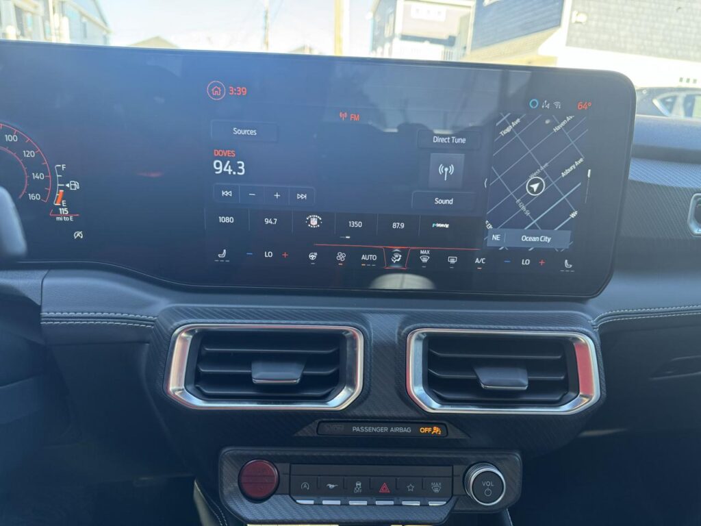 2025 Ford Mustang GT Fastback — photo 3