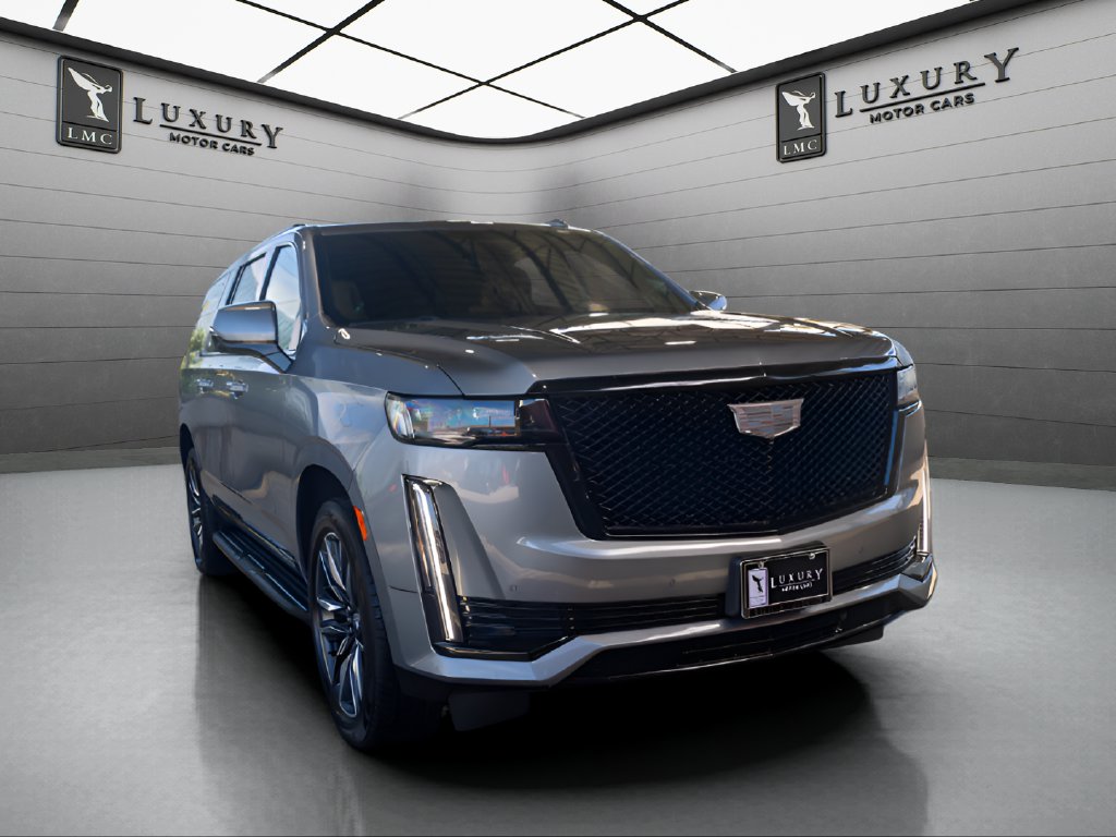 2022 Cadillac Escalade ESV Sport — photo 1