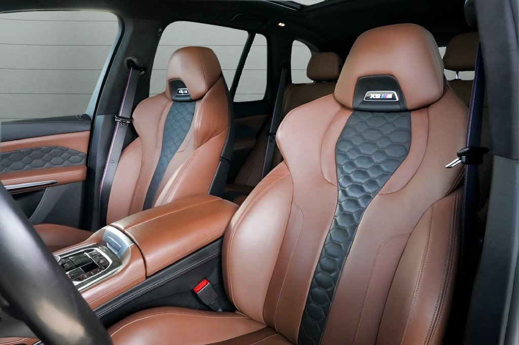 2022 BMW X5 M Base — photo 3