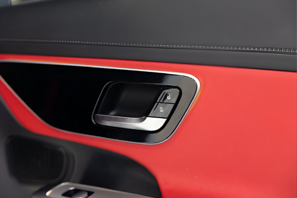2024 Mercedes-Benz GLC GLC 300 Coupe — photo 3