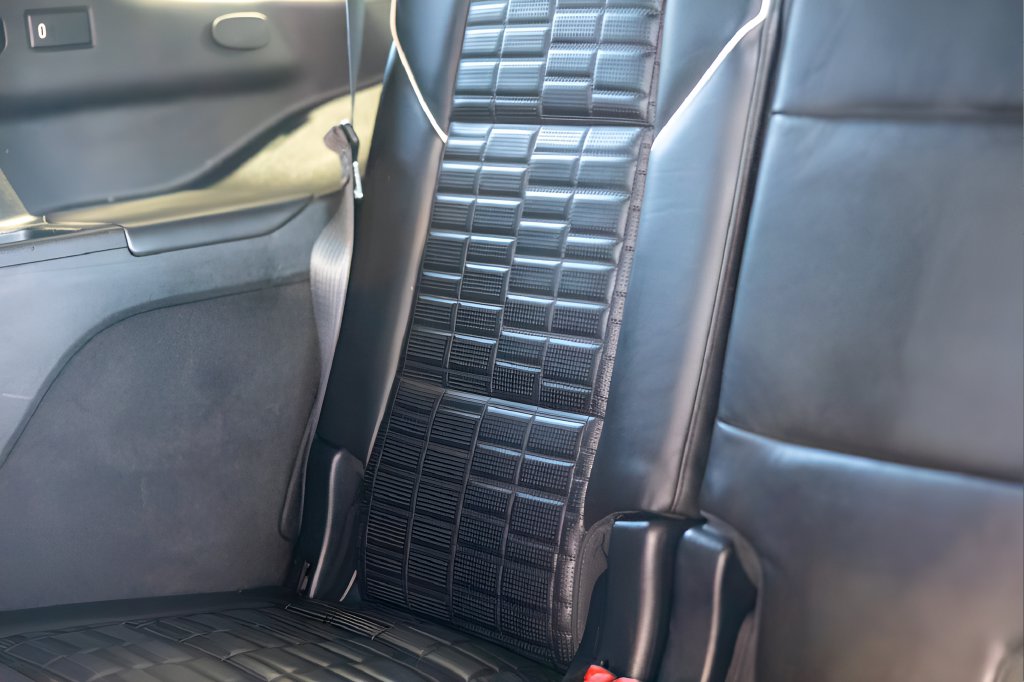 2023 Cadillac Escalade Sport Platinum — photo 3