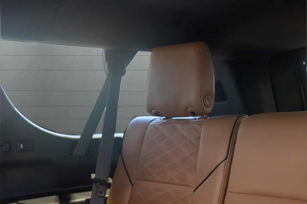 2022 Cadillac Escalade ESV Sport — photo 3