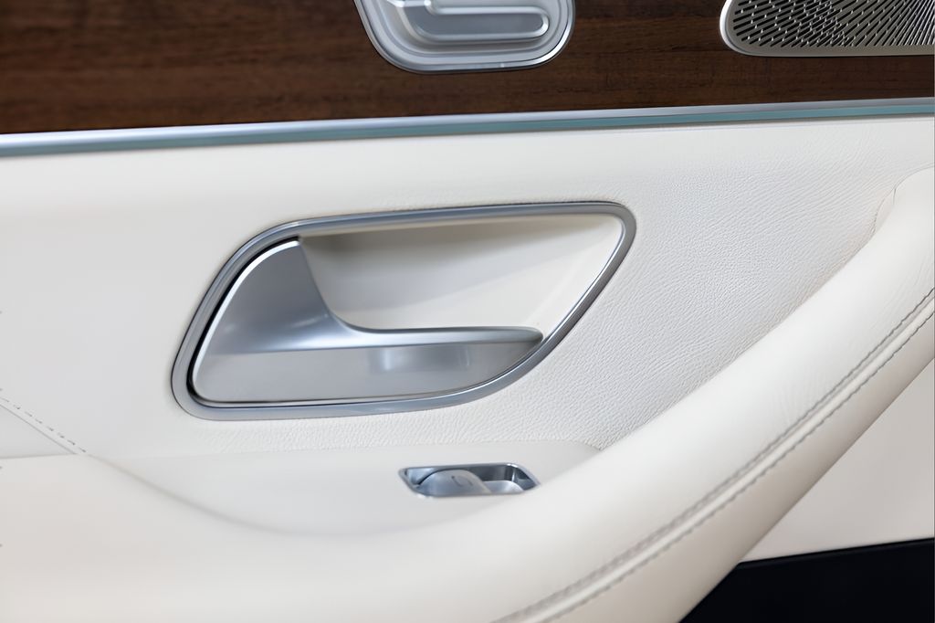 2023 Mercedes-Benz GLS GLS 450 — photo 2